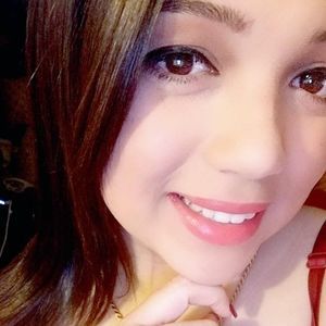 Meet your Posher, Cesarina